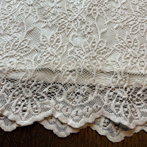 Lace Off-white fitted mini skirt Small Zara - Picture 2 of 16